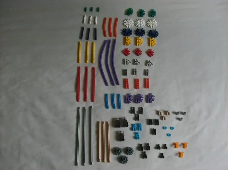 K'NEX Gun CZ-75 Step 1