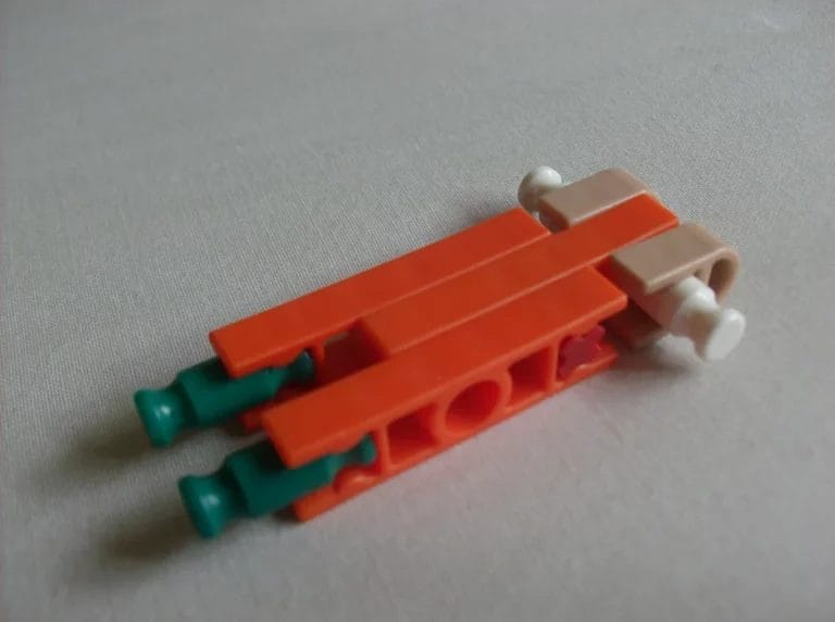 K'NEX Gun CZ-75 Step 2 5