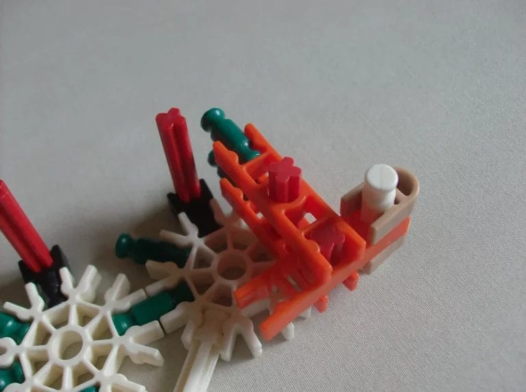 K'NEX Gun CZ-75 Step 2 6