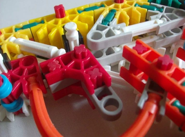 K'NEX Gun CZ-75 Step 3 6