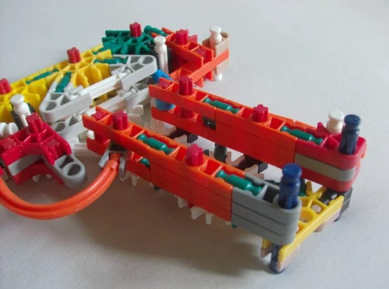 K'NEX Gun CZ-75 Step 3 7