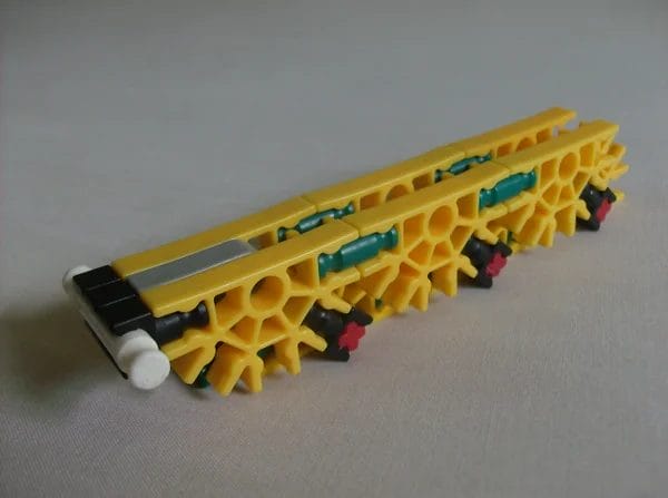 K'NEX Gun CZ-75 Step 4 1