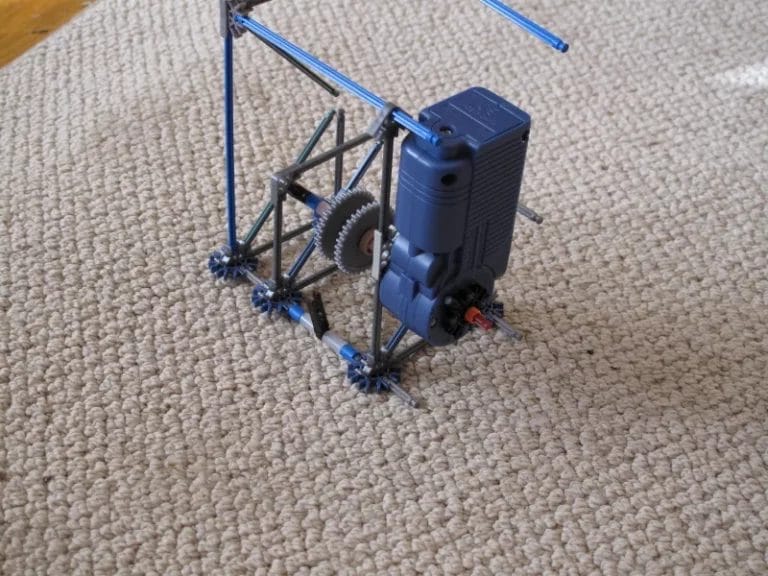 K'NEX Roller Coaster Station Step 2 10