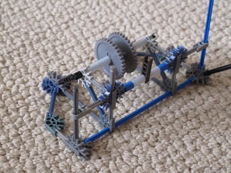 K'NEX Roller Coaster Station Step 3 2