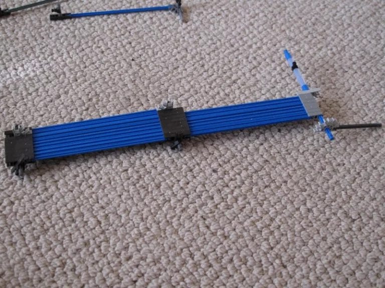 K'NEX Roller Coaster Station Step 4
