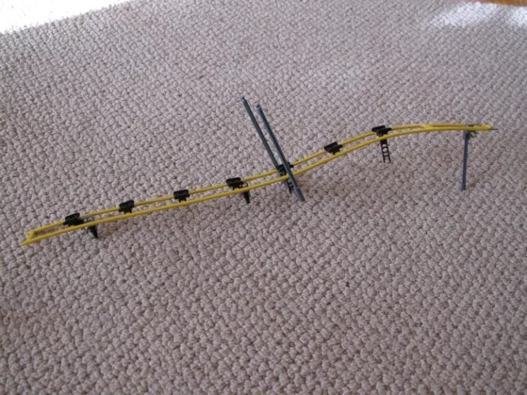 K'NEX Roller Coaster Station Step 5 1