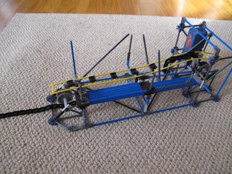 K'NEX Roller Coaster Station Step 7 3