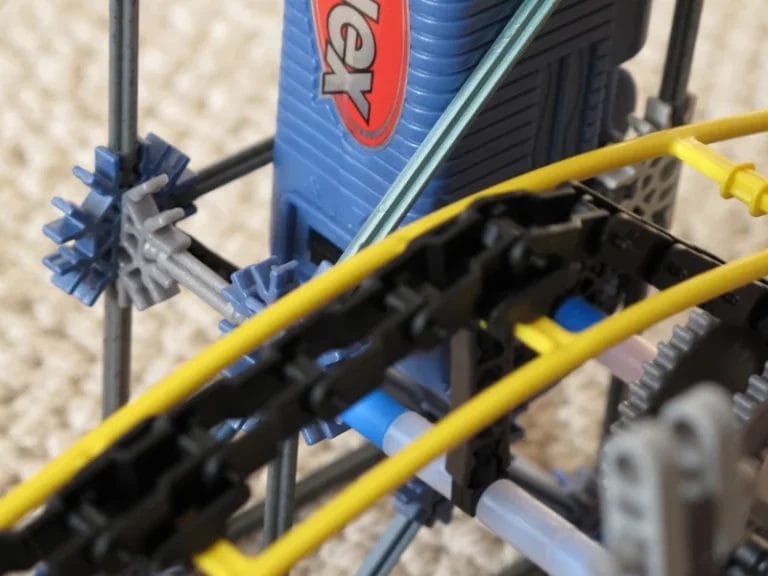 K'NEX Roller Coaster Station Step 7 7