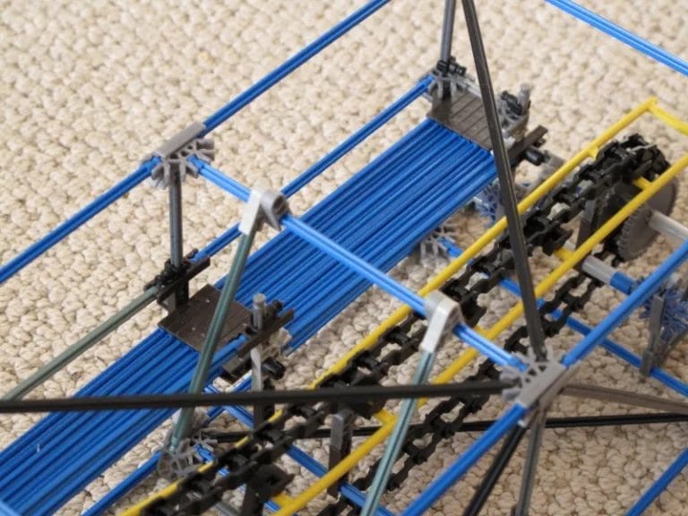 K'NEX Roller Coaster Station Step 8 4