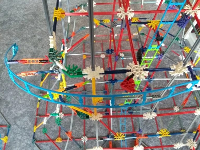 K'NEX Scorpion Express Coaster Step 10 11