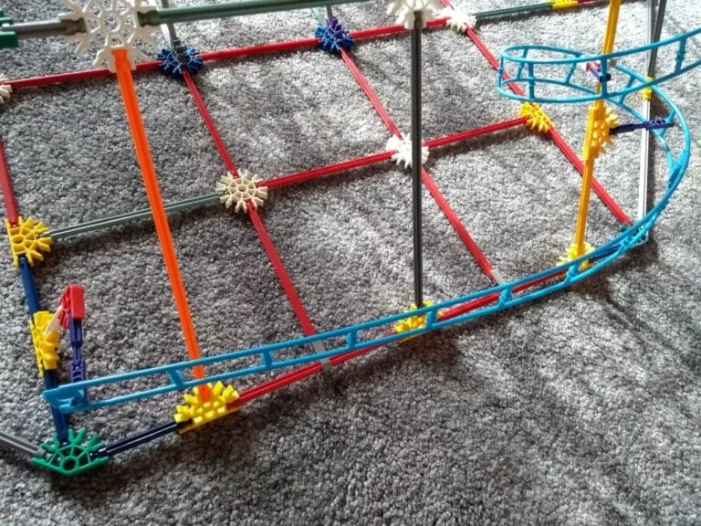 K'NEX Scorpion Express Coaster Step 10 29