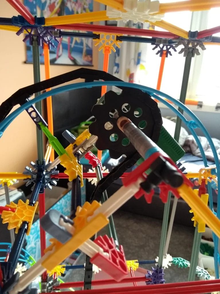 K'NEX Scorpion Express Coaster Step 11 1