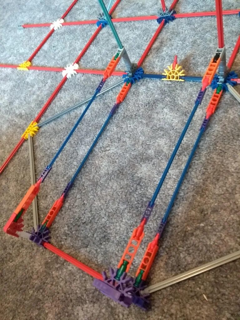 K'NEX Scorpion Express Coaster Step 4 3
