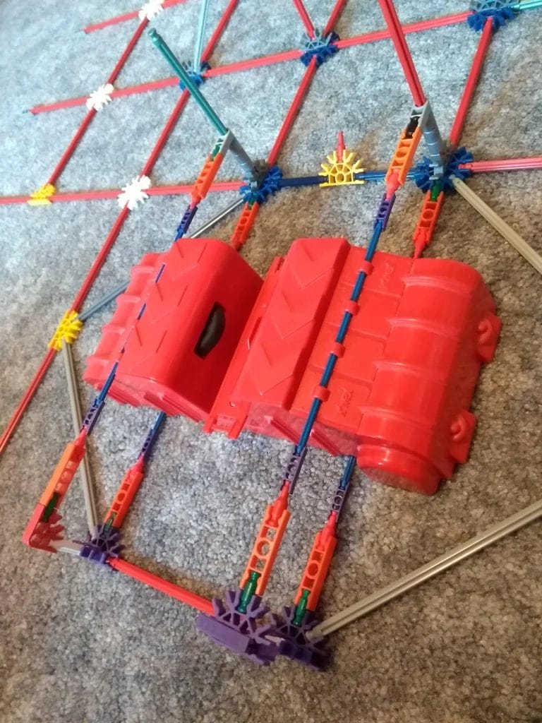 K'NEX Scorpion Express Coaster Step 4 4