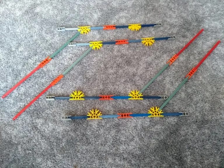 K'NEX Scorpion Express Coaster Step 7 17