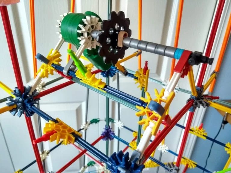 K'NEX Scorpion Express Coaster Step 9 14